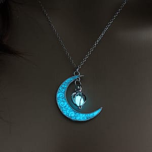 glowing pendant necklace